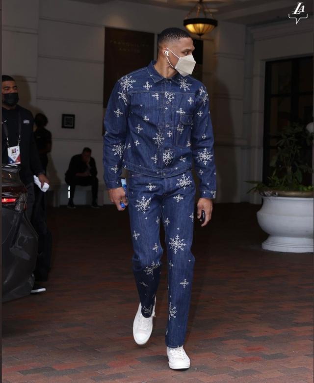 通过兵线滚 通过兵线滚